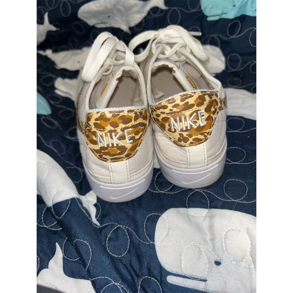Nike Court Legacy Women's Leopard Print Canvas Sneakers Size 11 - Picture 4 of 7